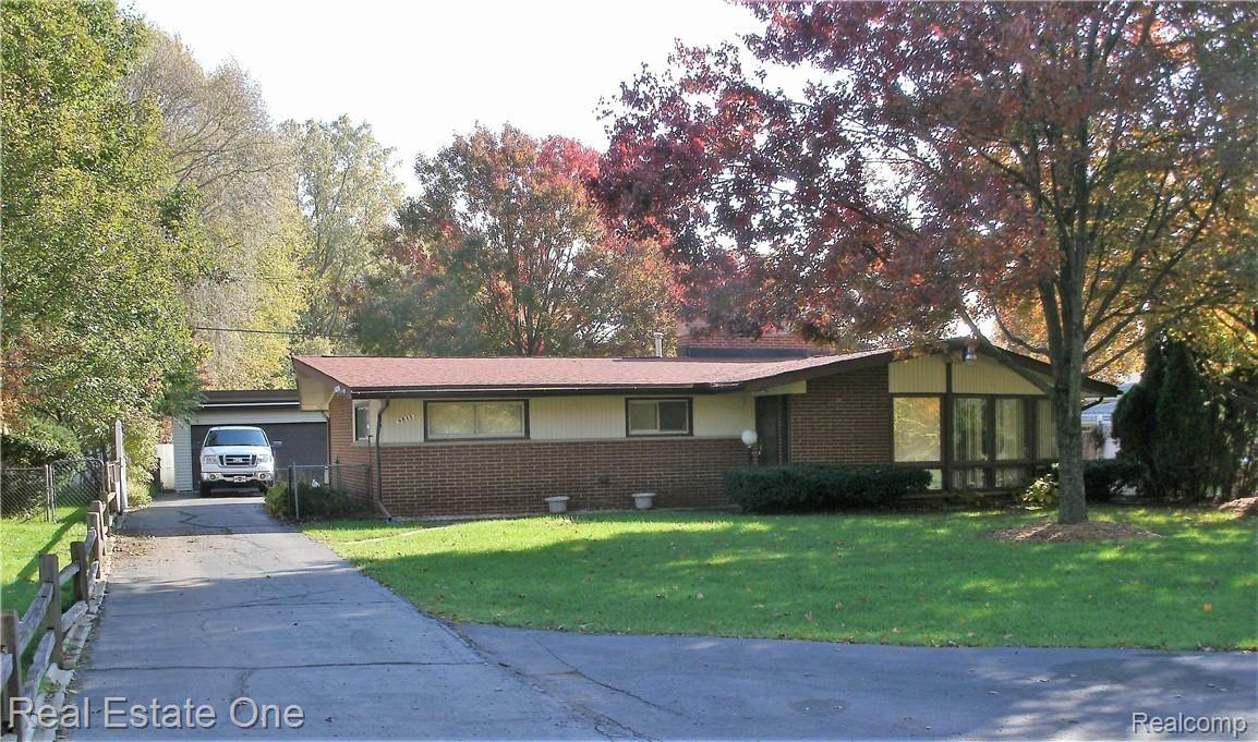 8511 Belleville Road Belleville, MI 48111 - Photo 33 of 45 GEDC0117.JPG