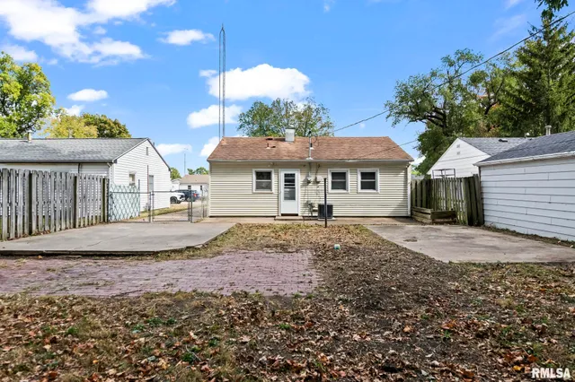$94,900 | 1621 North 21st Street, Springfield, IL 62702