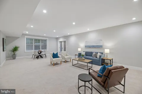 $2,400,000 | 2336 North Oak Street, Falls Church, VA 22046