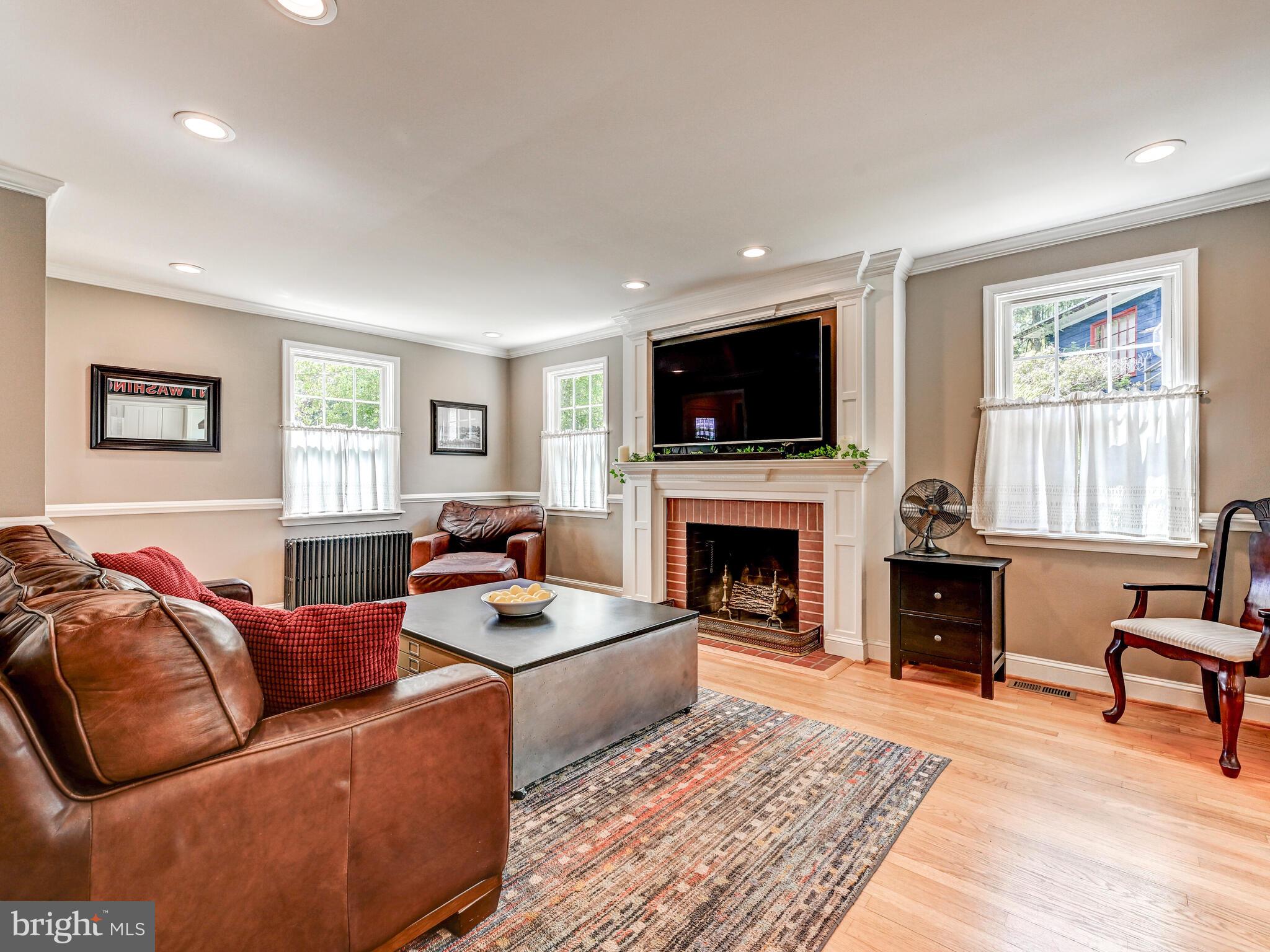 5734 Ridgedale Road Baltimore, MD 21209 - Photo 5 of 38 Gallery Image 5