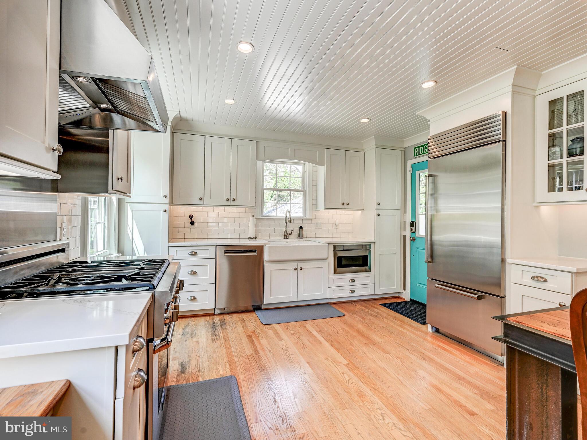 5734 Ridgedale Road Baltimore, MD 21209 - Photo 10 of 38 Gallery Image 10