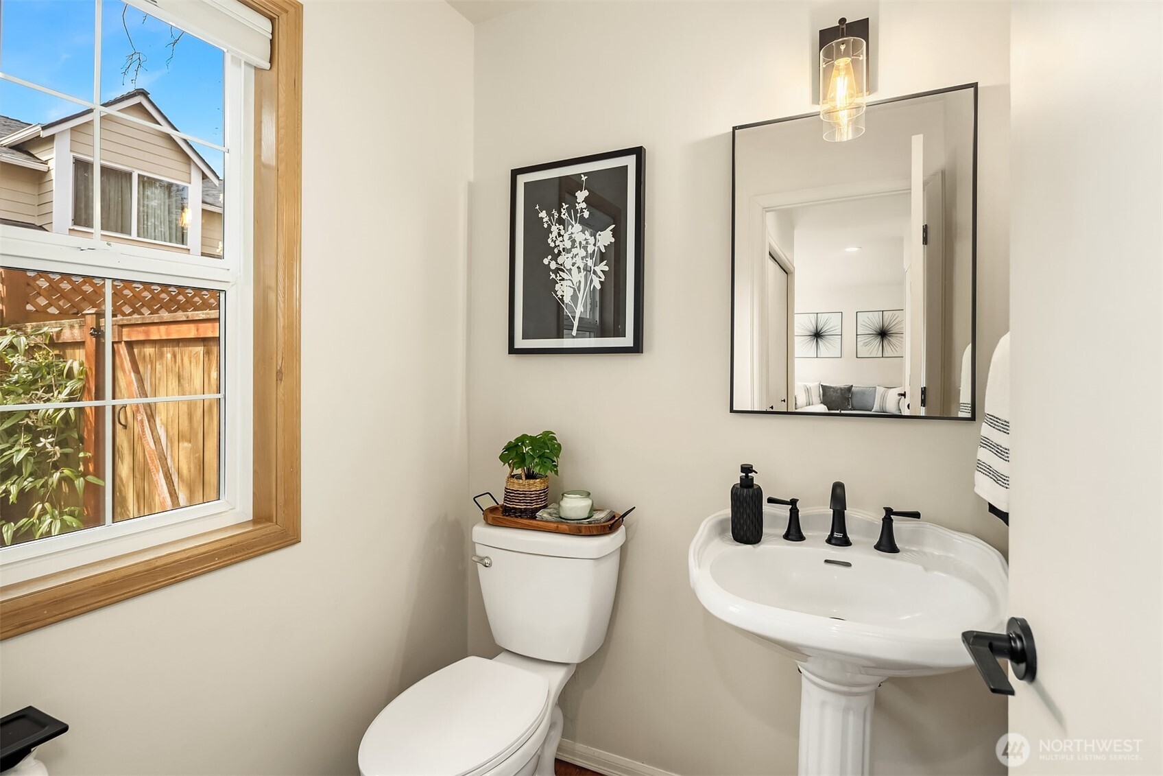 7803 196th Street Southwest, Unit C Edmonds, WA 98026 - Photo 14 of 25