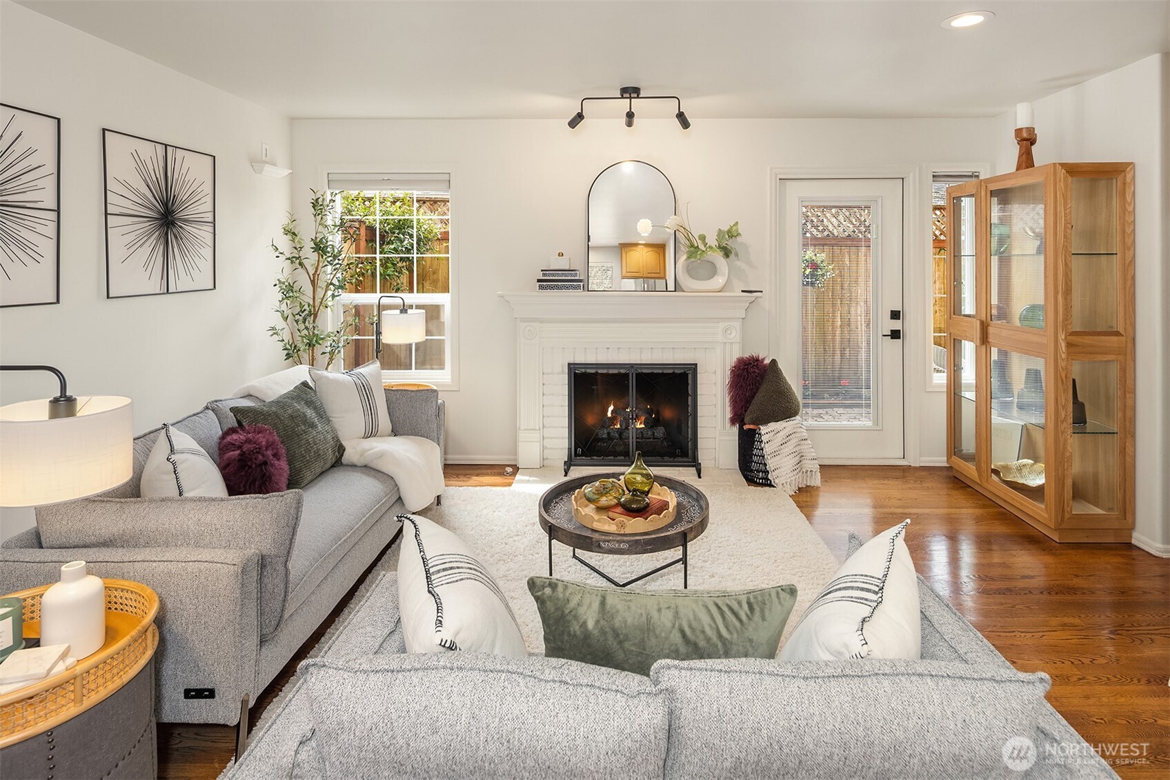 7803 196th Street Southwest, Unit C Edmonds, WA 98026 - Photo 3 of 25