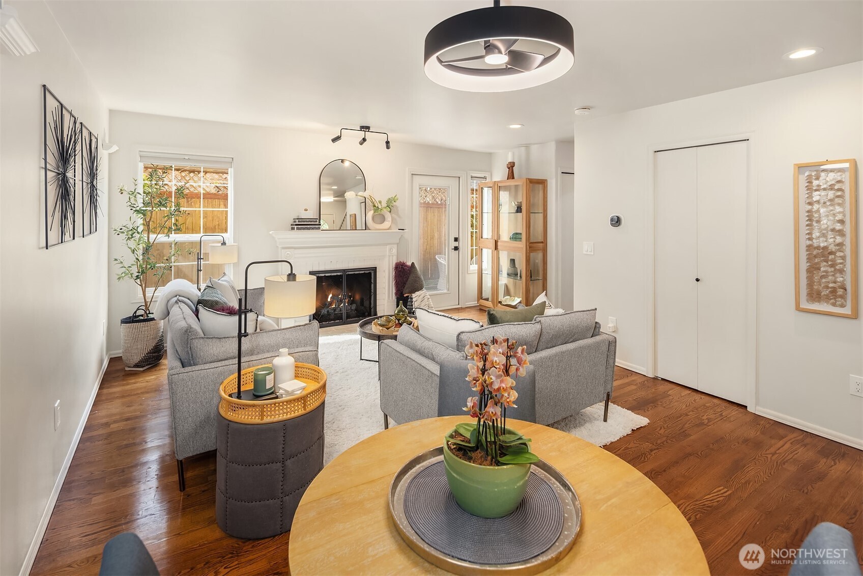 7803 196th Street Southwest, Unit C Edmonds, WA 98026 - Photo 4 of 25