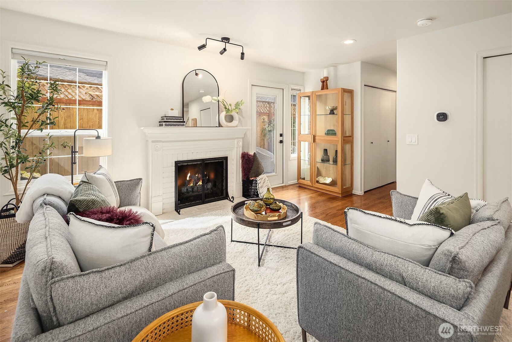 7803 196th Street Southwest, Unit C Edmonds, WA 98026 - Photo 5 of 25