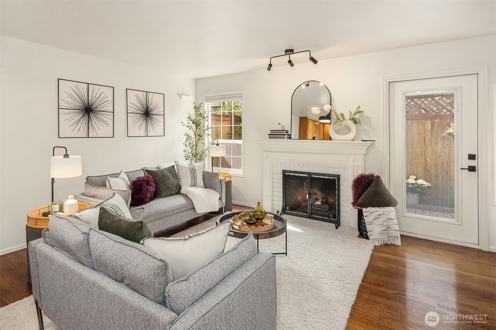 7803 196th Street Southwest, Unit C Edmonds, WA 98026 - Photo 6 of 25