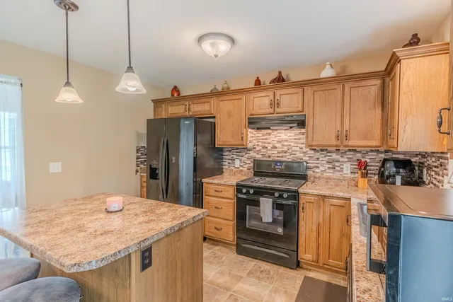 $319,900 | 2287 Rittenhouse Place, Huntertown, IN 46748