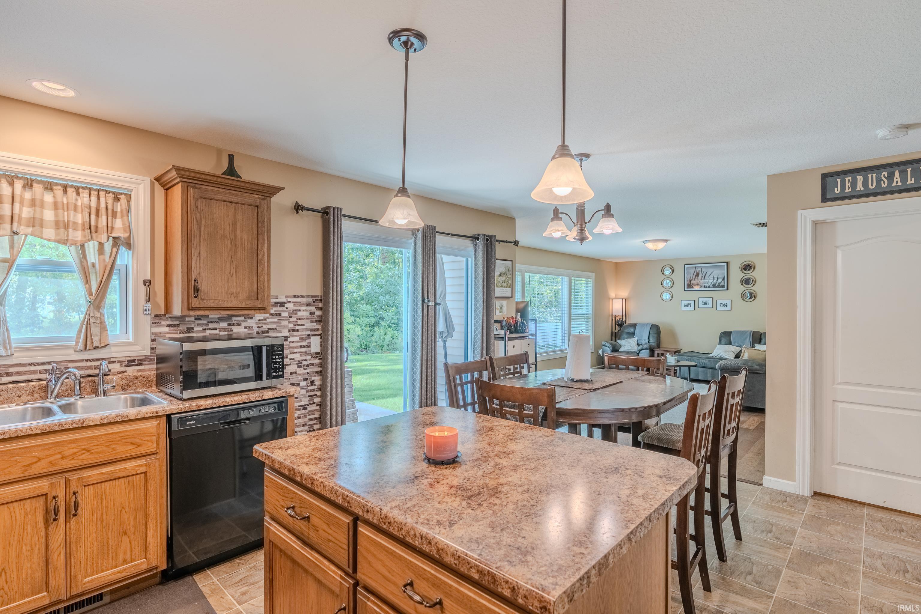 2287 Rittenhouse Place Huntertown, IN 46748 - Photo 16 of 36