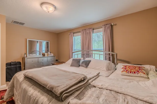 $319,900 | 2287 Rittenhouse Place, Huntertown, IN 46748