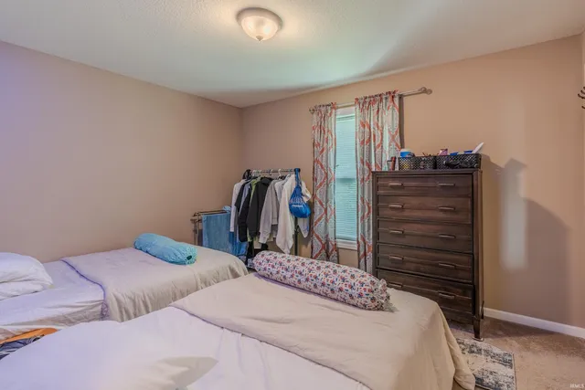 $319,900 | 2287 Rittenhouse Place, Huntertown, IN 46748