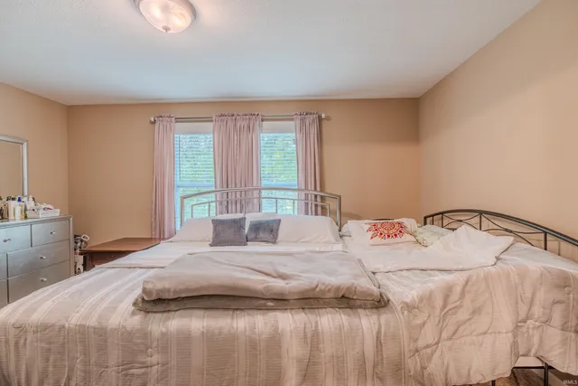 $319,900 | 2287 Rittenhouse Place, Huntertown, IN 46748