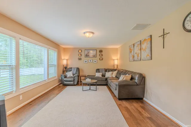 $319,900 | 2287 Rittenhouse Place, Huntertown, IN 46748