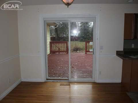 1069 Ransom Drive Flint, MI 48507 - Photo 16 of 29 20426969-15.JPG