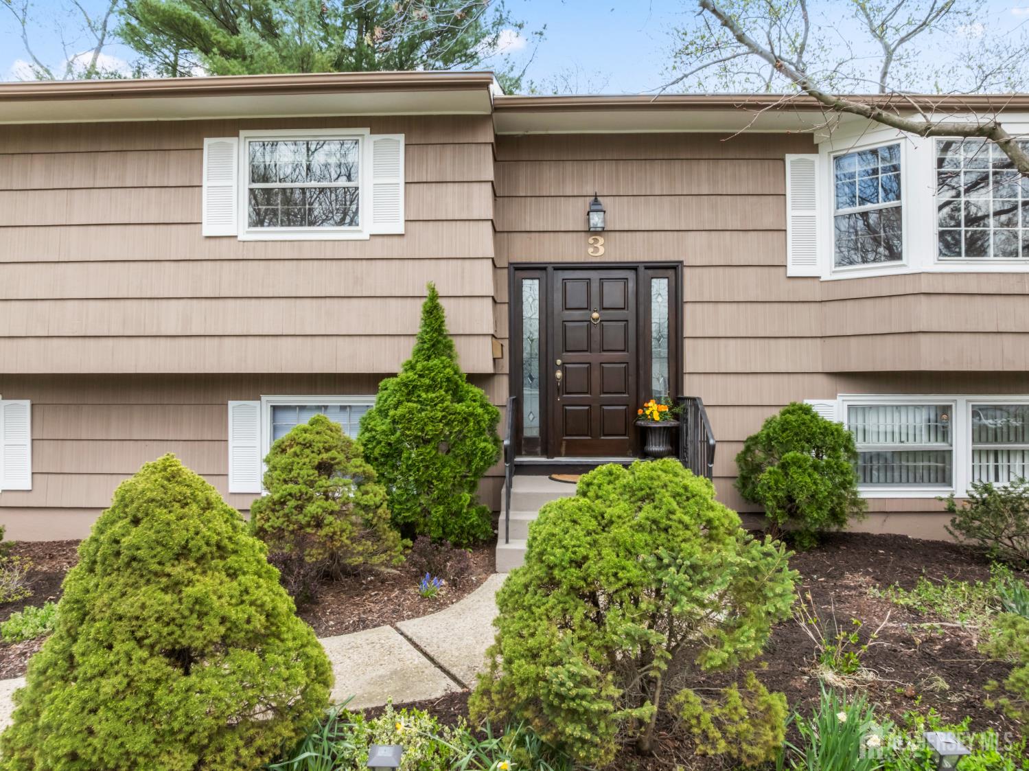 3 Vauxhall Road East Brunswick, NJ 08816 - Photo 2 of 28