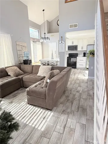 $674,999 | 5722 East Stillwater Avenue, Orange, CA 92869