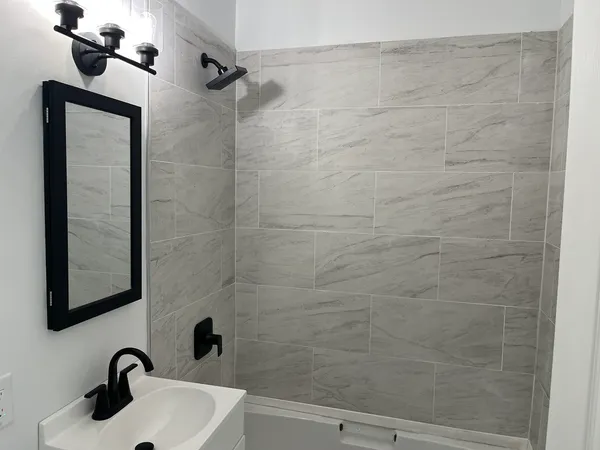 $2,395 | 3622 178th Street, Lansing, IL 60438