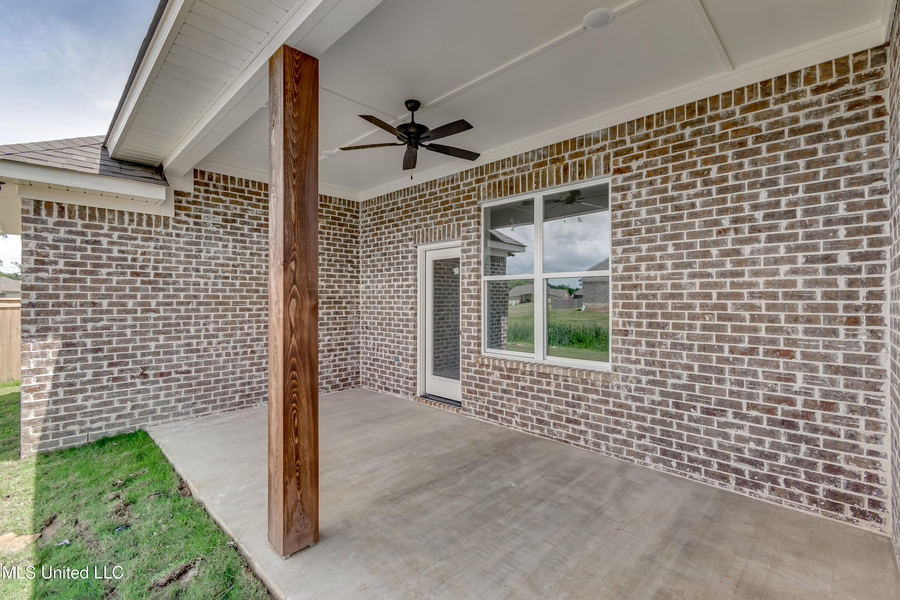 400 Butternut Drive Canton, MS 39046 - Photo 34 of 38 400 Butternut Dr-15