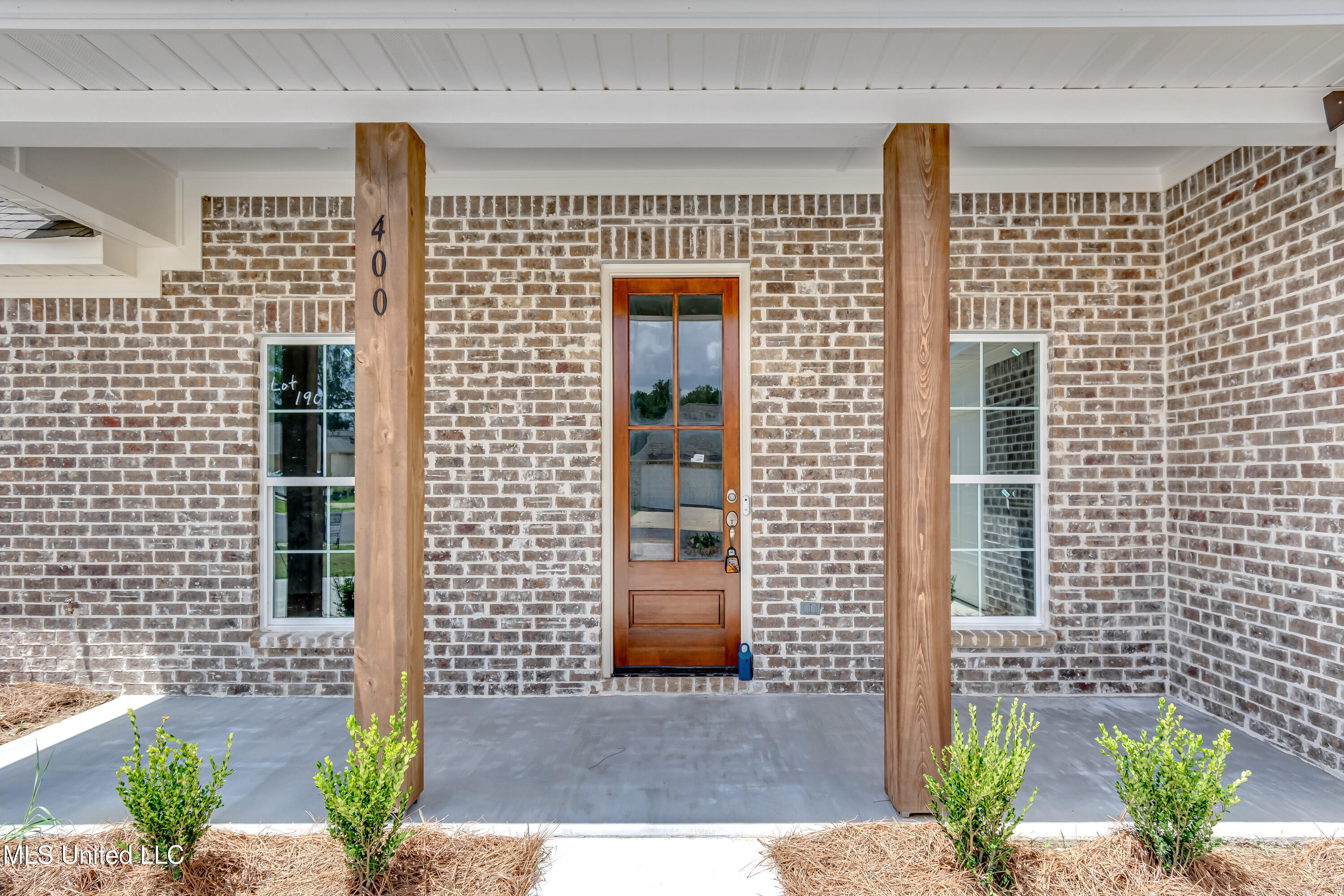 400 Butternut Drive Canton, MS 39046 - Photo 5 of 38 400 Butternut Dr-1