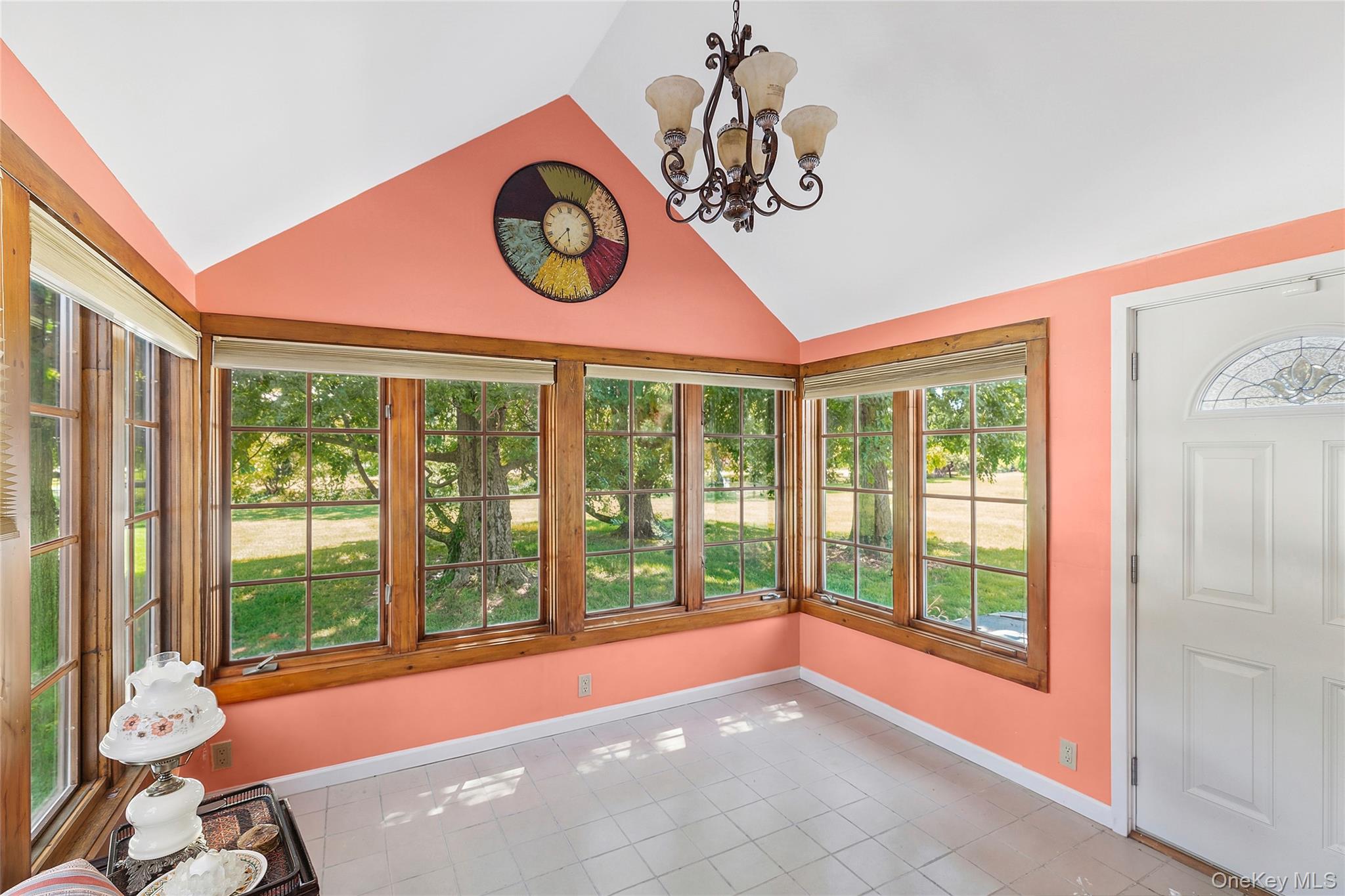 33 Bridgefield Road, Unit 2446 MAIN STREET Bridgehampton, NY 11932 - Photo 28 of 28 a very nice looking room with a large window