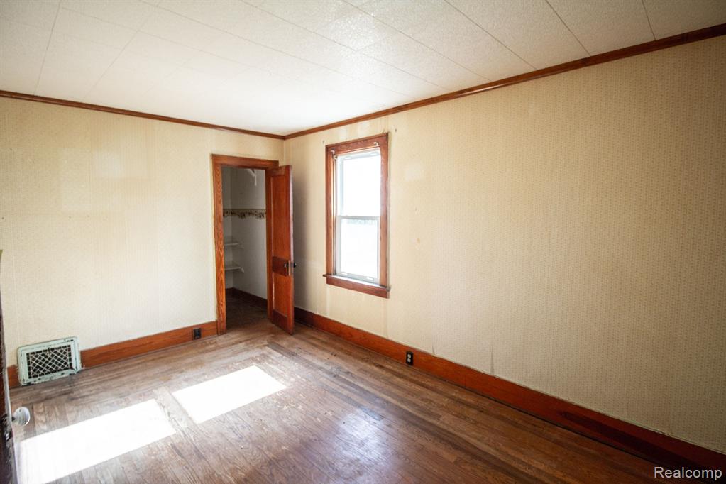 6050 North Vassar Road Flint, MI 48506 - Photo 15 of 44