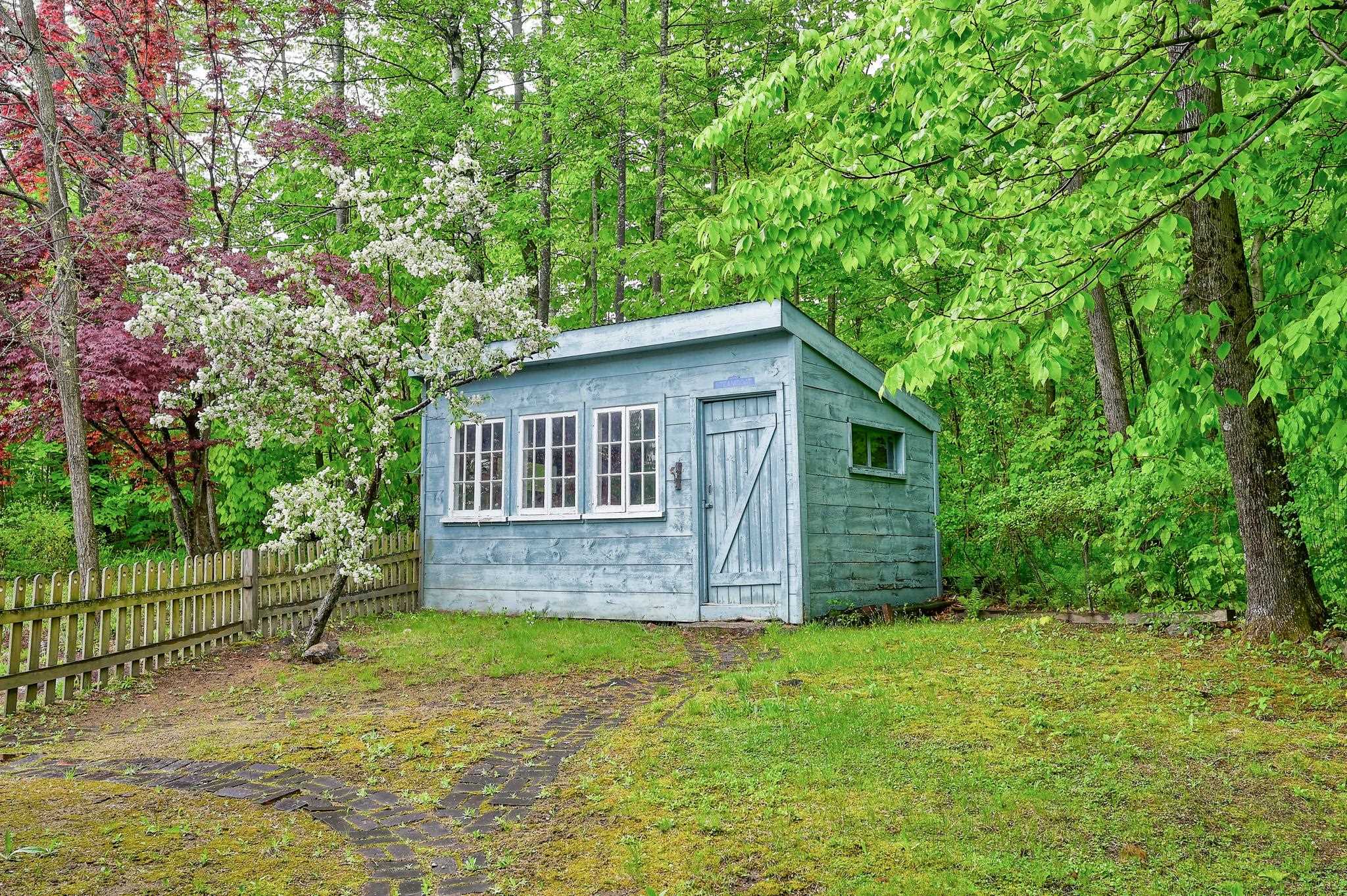 32 Hurricane Mountain Road Conway, NH 03860 - Photo 6 of 39 Gallery Image 6