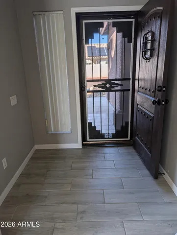 $2,500 | 15801 North 11th Avenue, Phoenix, AZ 85023