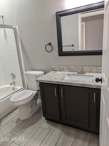 $2,500 | 15801 North 11th Avenue, Phoenix, AZ 85023