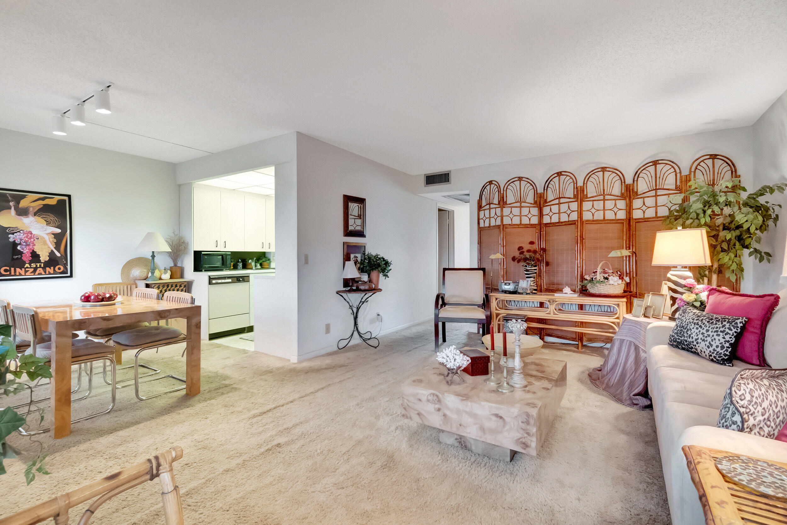 4006 Cornwall, Unit A Boca Raton, FL 33434 - Photo 7 of 58 13_dsc_5614