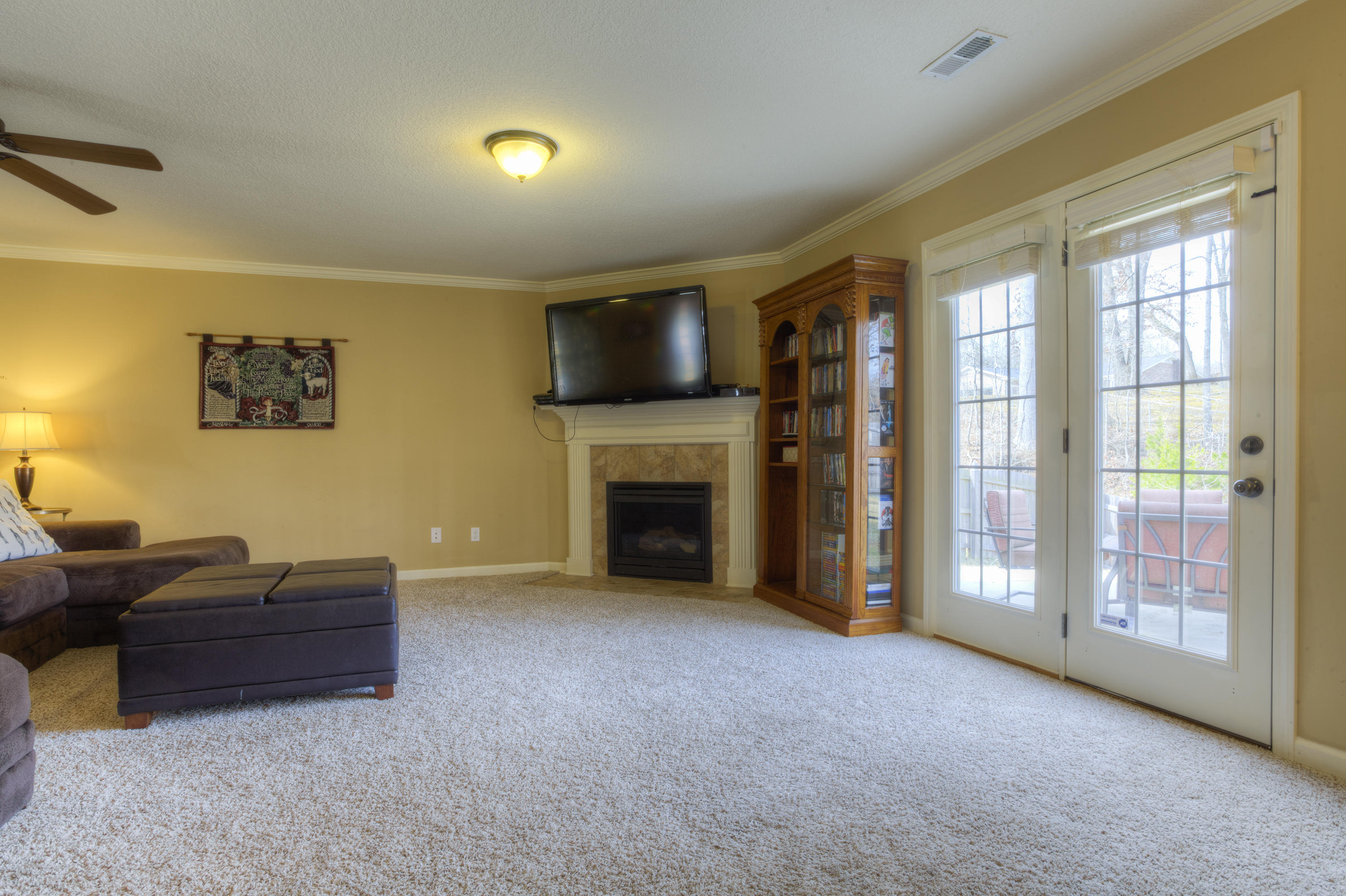1621 Dempsey Road Knoxville, TN 37932 - Photo 5 of 38 Great Room_001.jpg