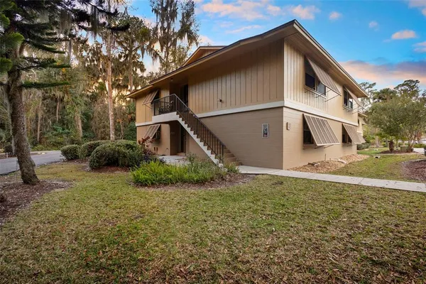 a house view with a outdoor space