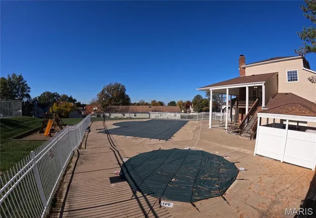 $155,000 | 152 Old Buggy Court, Unit D, St. Peters, MO 63304