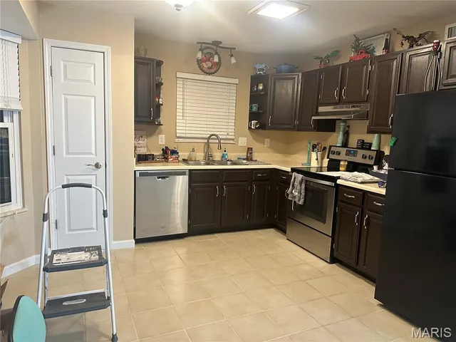 $155,000 | 152 Old Buggy Court, Unit D, St. Peters, MO 63304