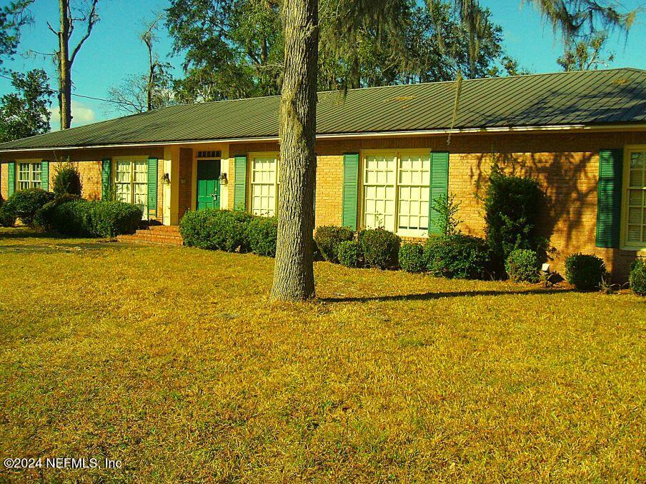 1113 Fieldcrest Road Jasper, FL 32052 - Photo 1 of 60 1113 FIELDCREST Roadfront.JPG6