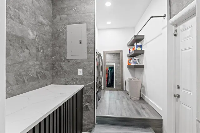 $3,900,000 | 2878 Northeast 26th Street, Fort Lauderdale, FL 33305