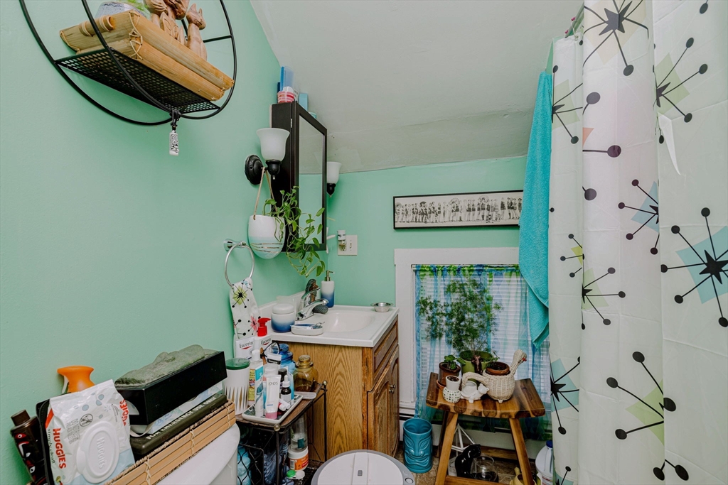 154 Mott Street Fall River, MA 02721 - Photo 36 of 42