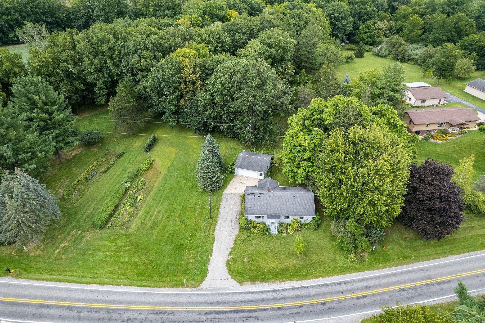8700 North River Road Freeland, MI 48623 - Photo 34 of 34 50089484-33.JPG