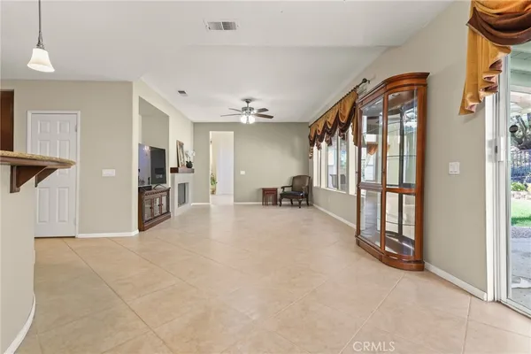 $989,924 | 14215 Everglades Court, Canyon Country, CA 91387