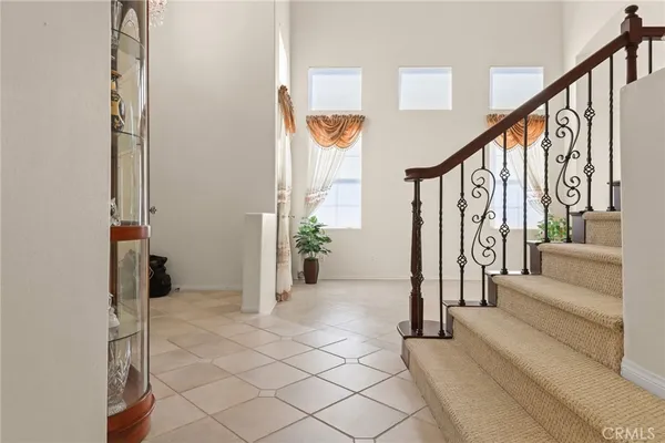 $989,924 | 14215 Everglades Court, Canyon Country, CA 91387