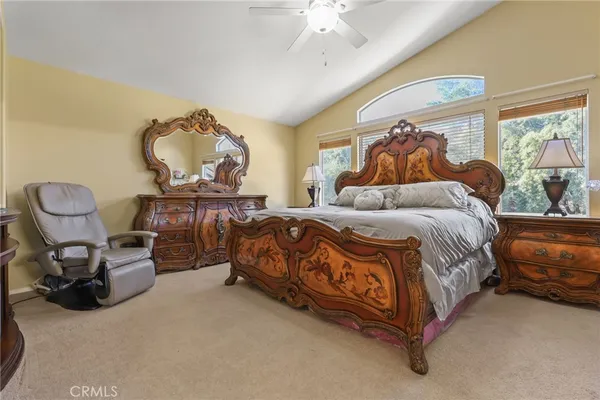 $989,924 | 14215 Everglades Court, Canyon Country, CA 91387