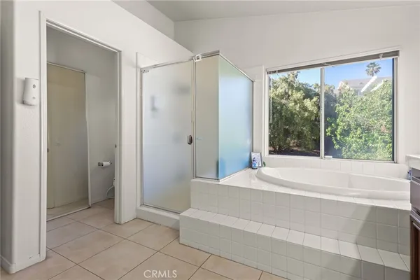 $989,924 | 14215 Everglades Court, Canyon Country, CA 91387