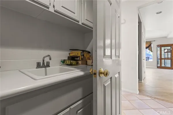 $989,924 | 14215 Everglades Court, Canyon Country, CA 91387