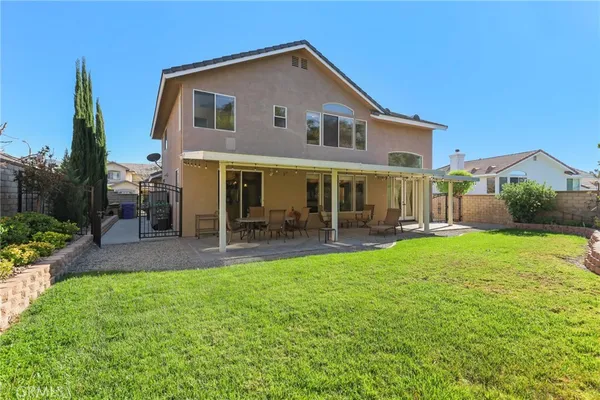 $989,924 | 14215 Everglades Court, Canyon Country, CA 91387