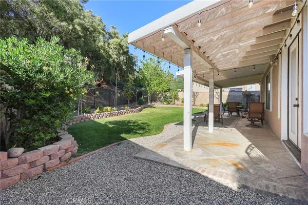 $989,924 | 14215 Everglades Court, Canyon Country, CA 91387