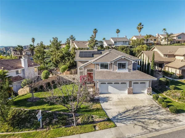 $989,924 | 14215 Everglades Court, Canyon Country, CA 91387