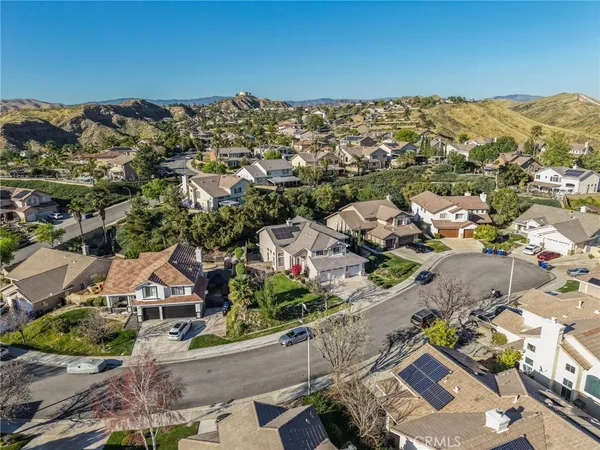 $989,924 | 14215 Everglades Court, Canyon Country, CA 91387