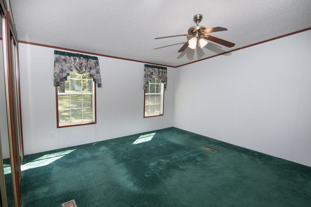 423 Tedder Road East DeFuniak Springs, FL 32433 - Photo 20 of 29 a view of an empty room with a window