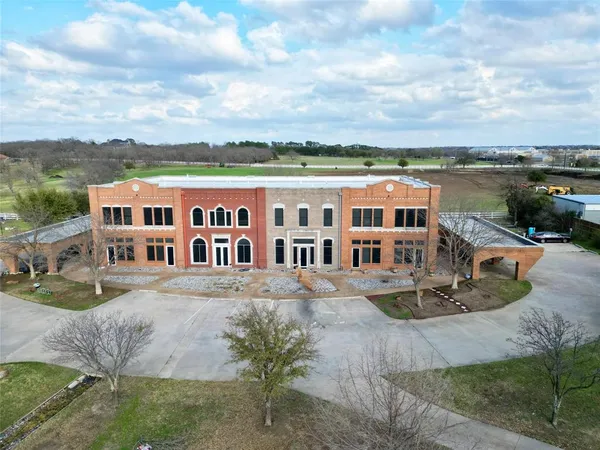 $395,900 | 11351 Hilltop Road, Unit 204, Argyle, TX 76226