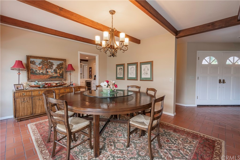 2755 Ardilla Road Atascadero, CA 93422 - Photo 7 of 42 a dining room with furniture and window