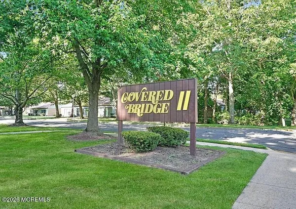 $2,600 | 240 Medford Court, Unit C, Manalapan, NJ 07726