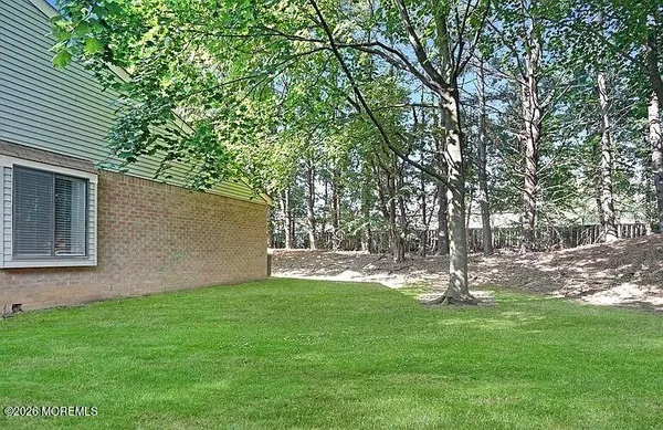 $2,600 | 240 Medford Court, Unit C, Manalapan, NJ 07726